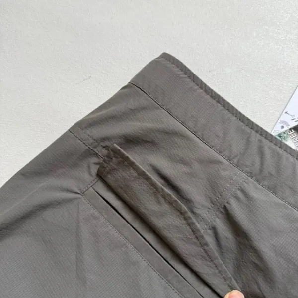 Oakley Utility Pants Beige and Black - 33