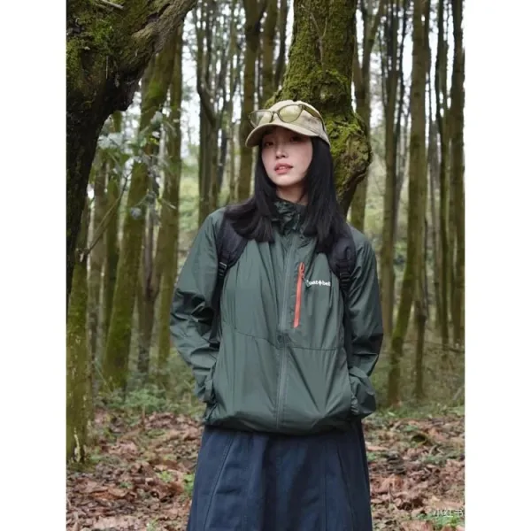Design Montbell Versalite Jacket Orange / Black / Yellow / Green / Navy Outerwear - 13