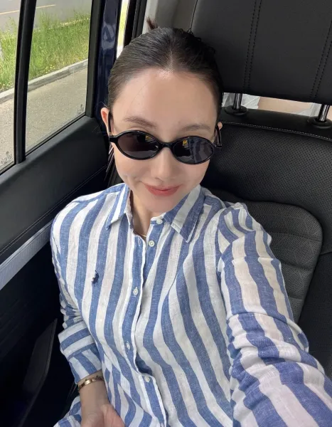 Polo Ralph Lauren Striped Linen Shirt Blue and White Tops Shirt - 8
