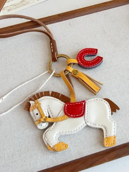 Design Leather Animal Charm Keychain Set Multicolor Accessories - 14