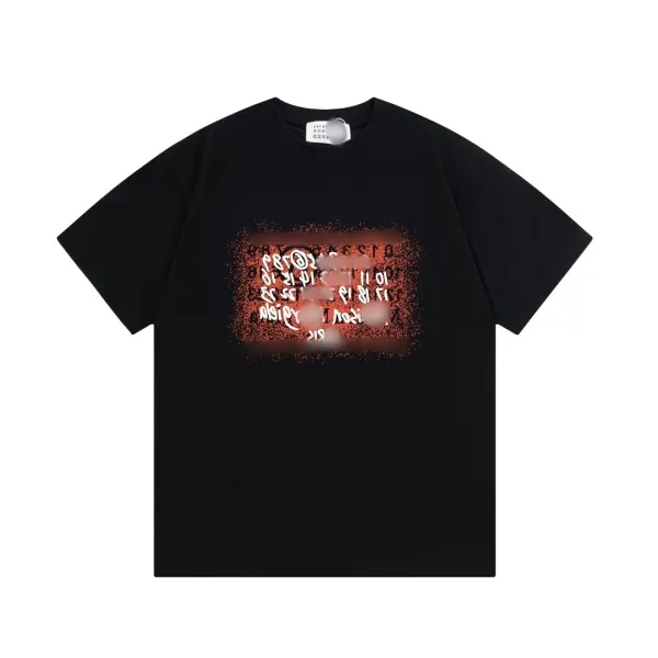 Design Abstract Spray Graffiti Black T-Shirt - 1