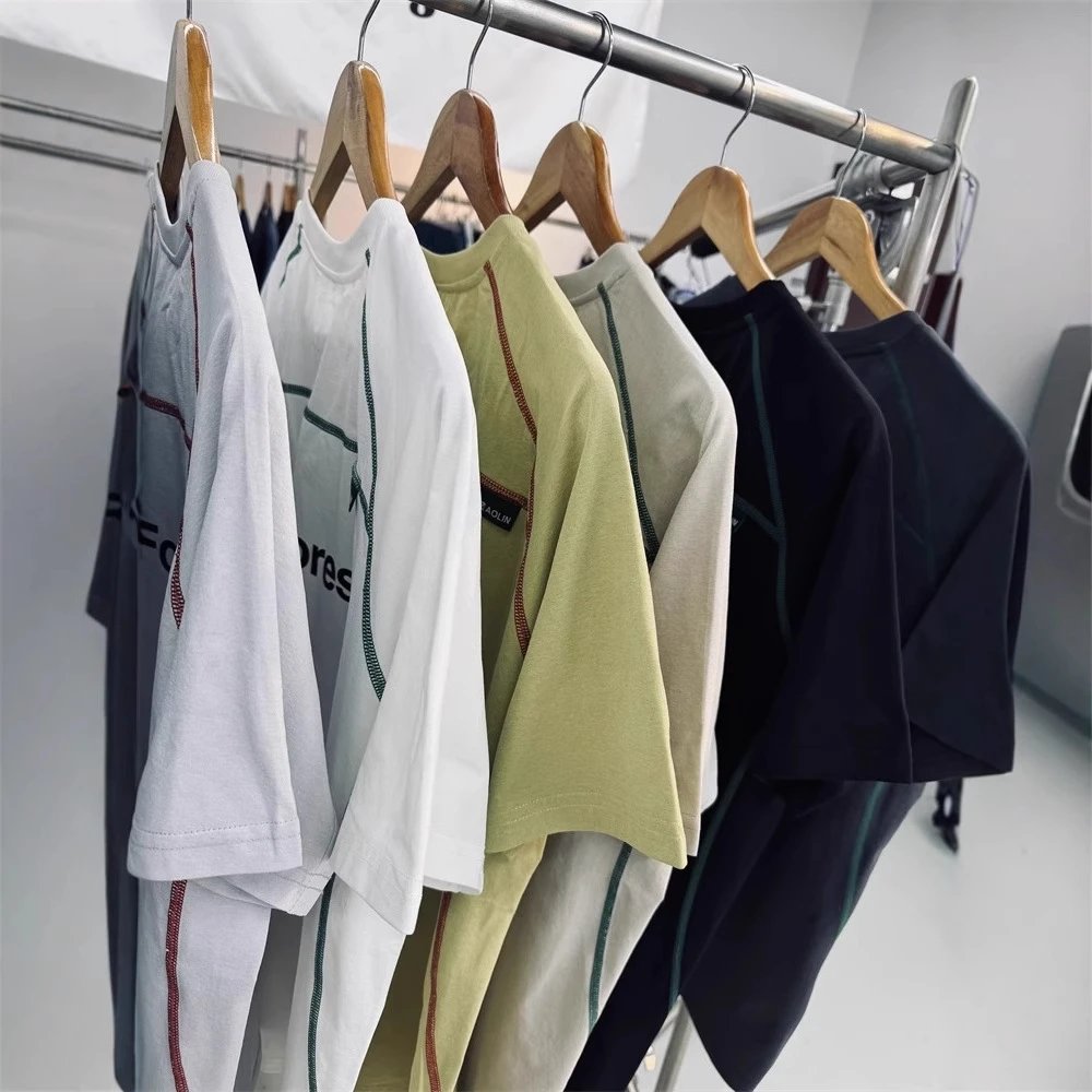 Cetaceans T-Shirt Beige Sporty Crewneck