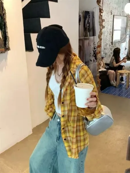 Miu Miu Distressed Beige Baseball Cap - 4