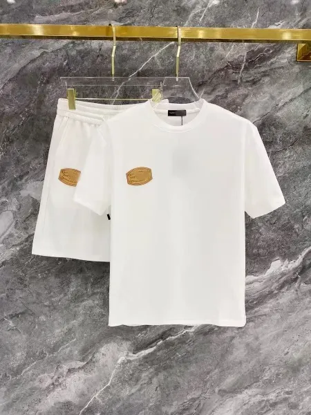 Design Logo Patch White T-Shirt and Shorts Set - 1