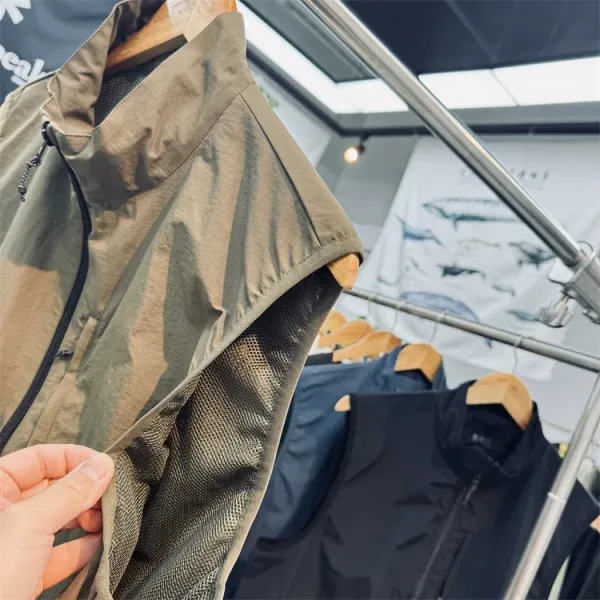 Design Cetaceans Outdoor Vest Khaki Vest Outerwear.vest - 10