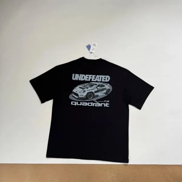 Design Undefeated Quadrant Graphic T-Shirt White T-Shirts - 16