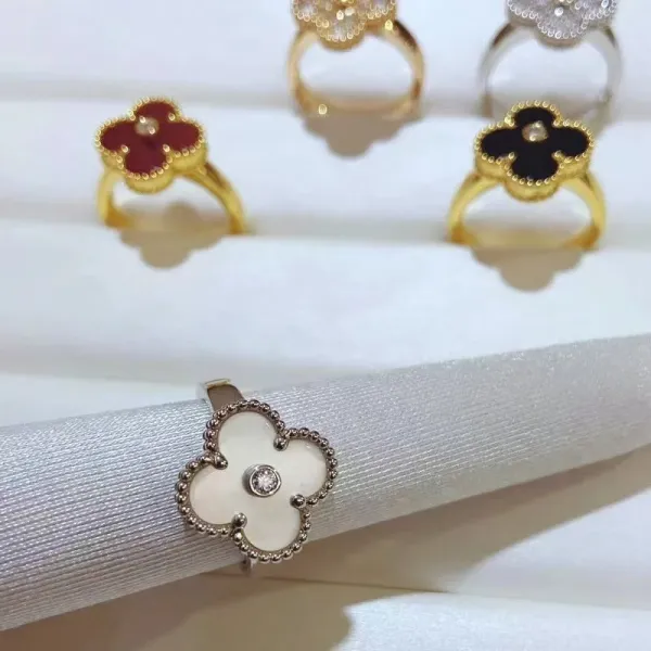 Van Cleef & Arpels Alhambra White Mother-of-Pearl Gold Ring Jewelry - 18