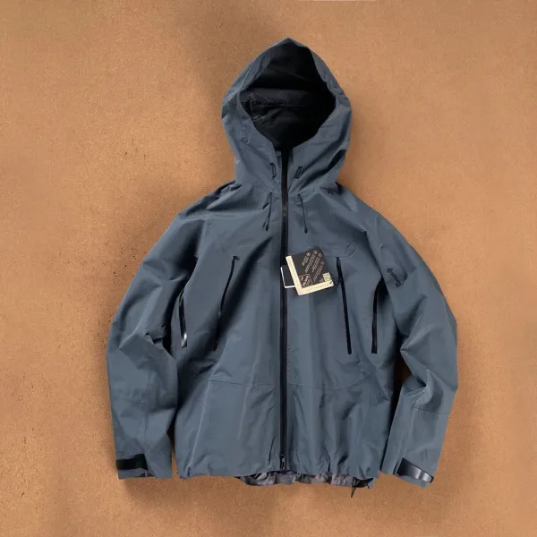Arc'teryx Alpha SV Jacket Forest Green Outerwear - 33