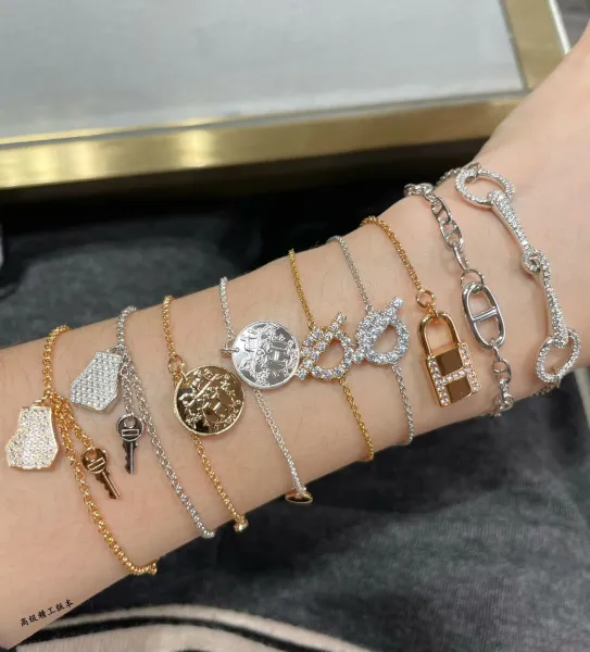 Design T-Bar Crystal Bracelet in Silver and Gold Jewelry - 20