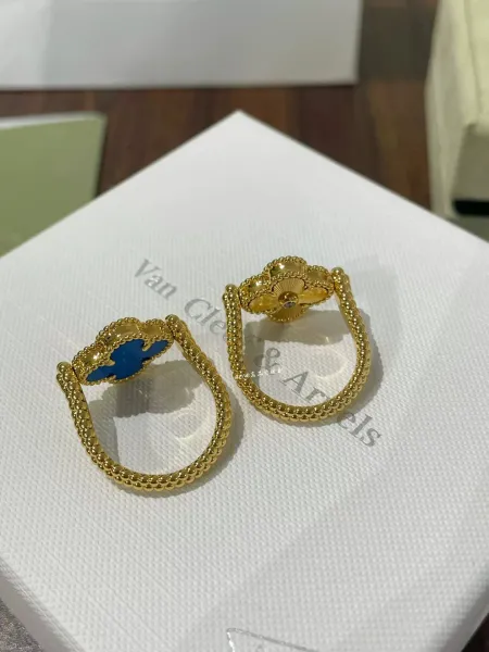 Van Cleef & Arpels Alhambra Motif Ring Collection Red Enamel and Gold Rings Jewelry - 17
