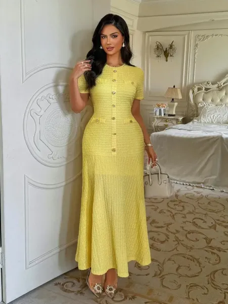 Design White Tweed-Style Button-Front Midi Dress with Gold Hardware Dress - 17