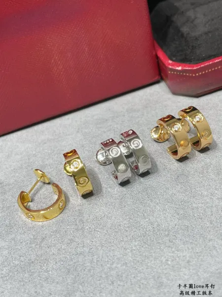 Cartier Love Earrings Gold with Single Diamond Jewelry - 7