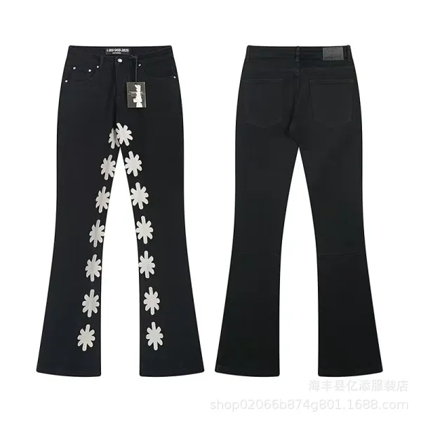 Design Floral Embroidered Flared Jeans Light Wash - 9