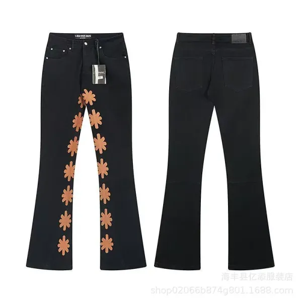 Design Floral Embroidered Flared Jeans Light Wash - 10