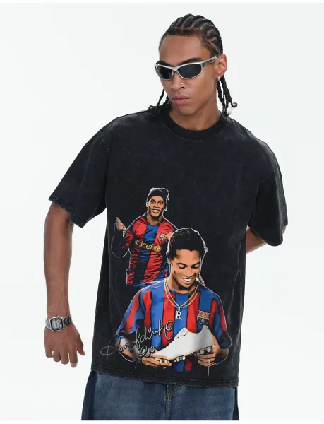 FC Barcelona Ronaldinho Tribute Graphic T-Shirt Beige - 16
