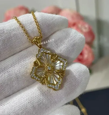 Design Gold Floral Mother-of-Pearl Pendant Necklace Jewelry - 1