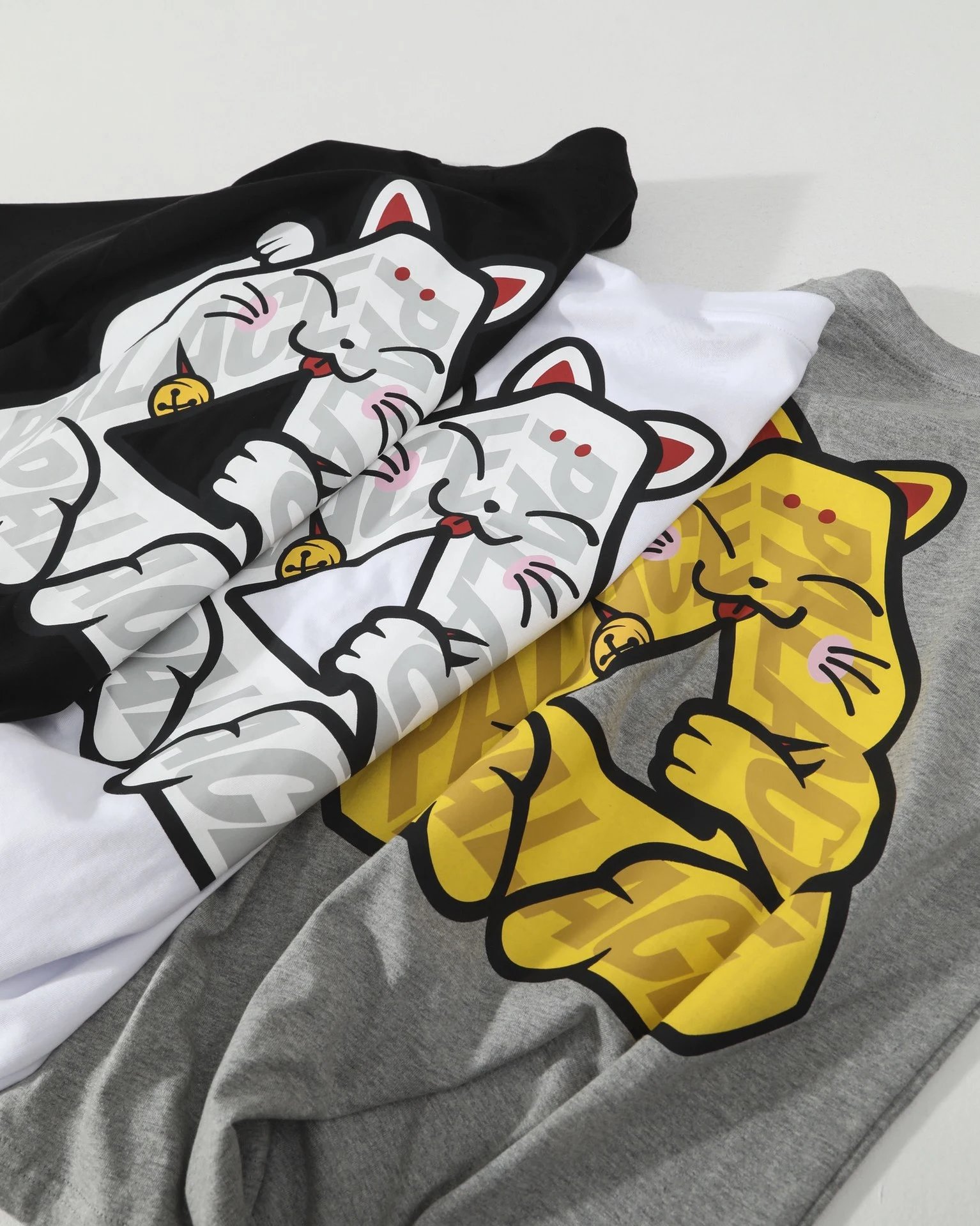 Design Maneki-neko Graphic T-Shirt Black - 11