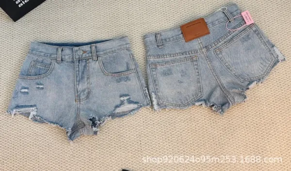 Design Distressed High-Waisted Denim Shorts Light Blue - 3