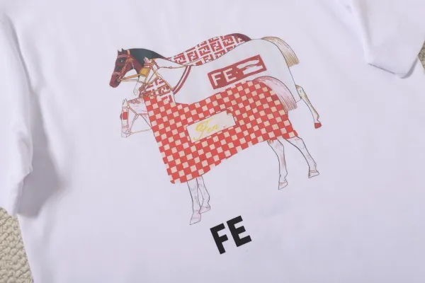 Design FEET Horse Print Graphic T-Shirt White T-Shirts - 4