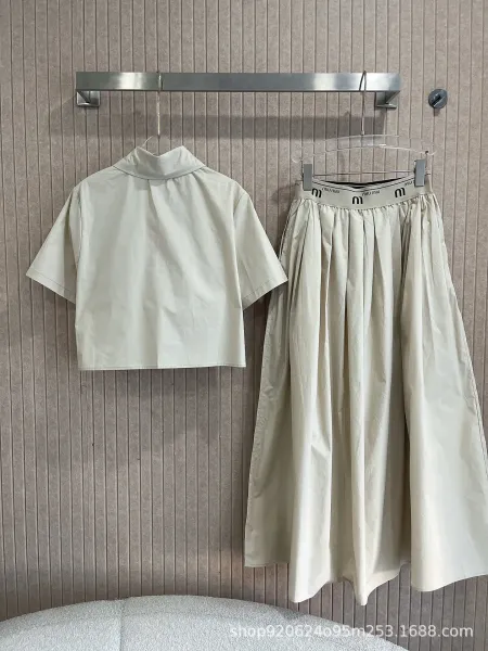 Miu Miu Logo-Embroidered Cropped Shirt and Pleated Skirt Set Black - 6