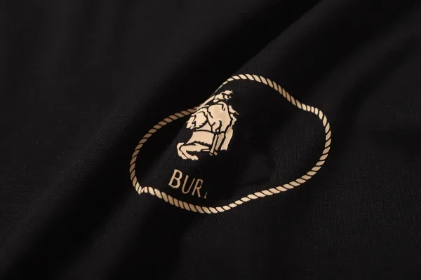 Design Buri T-Shirt Charcoal Gray Crewneck Tee T-Shirts - 8