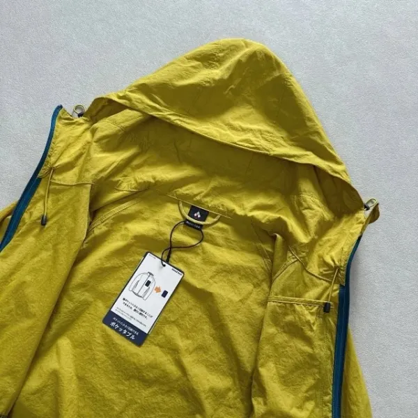Design Montbell Versalite Jacket Orange / Black / Yellow / Green / Navy Outerwear - 39