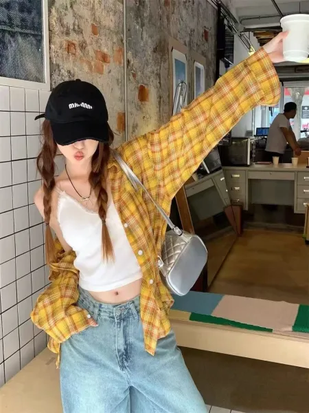 Miu Miu Distressed Beige Baseball Cap - 5