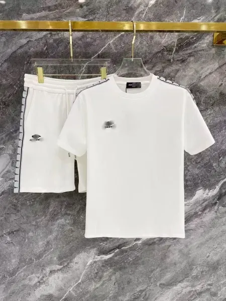 Design White Tape-Trimmed Set T-Shirt and Shorts - 1