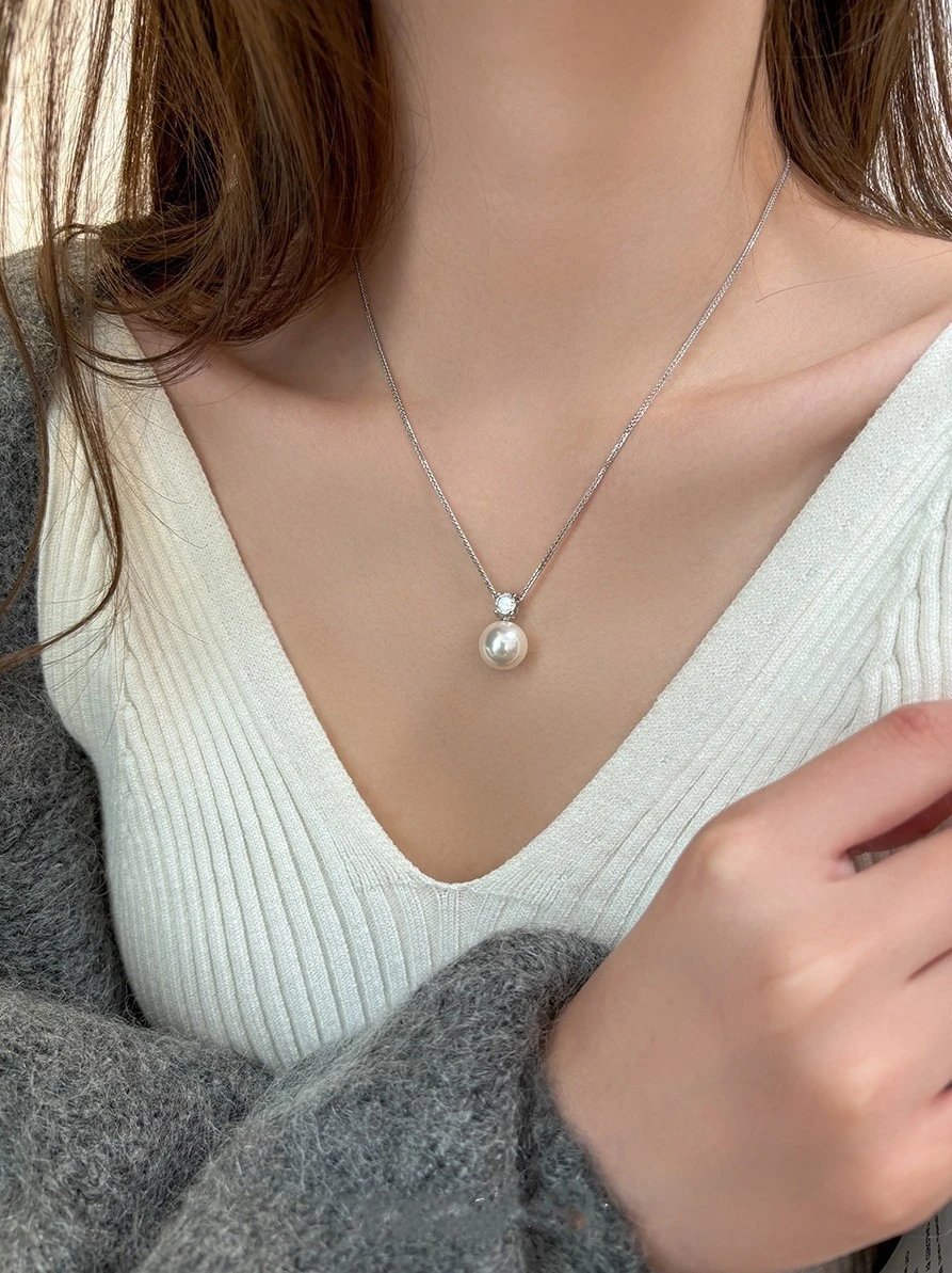Design Pearl and Diamond Pendant Necklace Silver Jewelry - 16