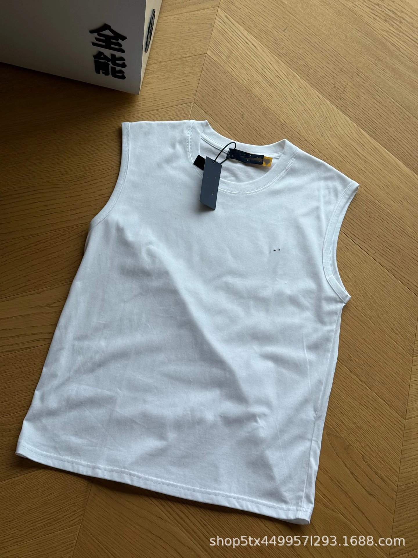 Design Sleeveless Crewneck T-Shirt Gray Vest Top - 4