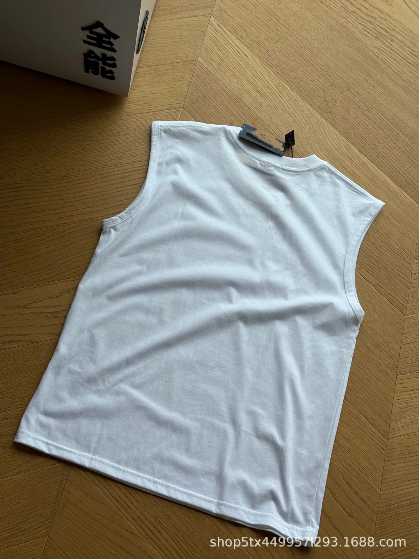 Design Sleeveless Crewneck T-Shirt Gray Vest Top - 5