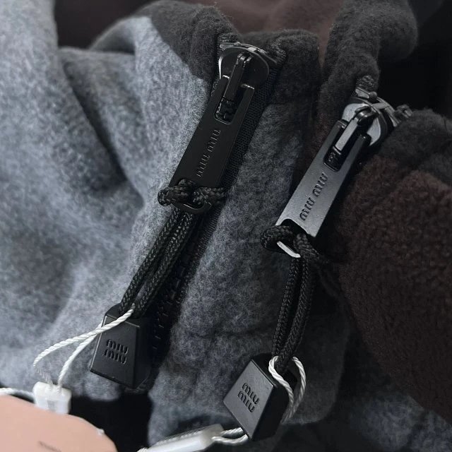 Miu Miu Oversized Fleece Jacket Gray Outerwear - 32