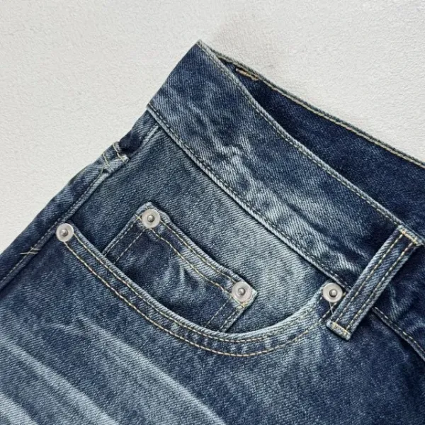 Design Wide-Leg Distressed Blue Jeans - 16