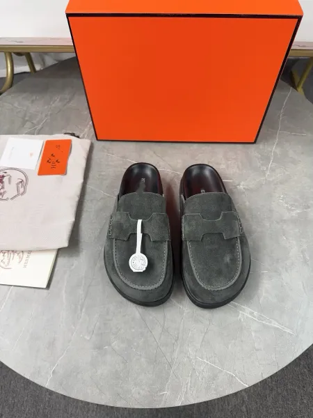 Hermès Oran Loafers Gray Suede Slippers - 1