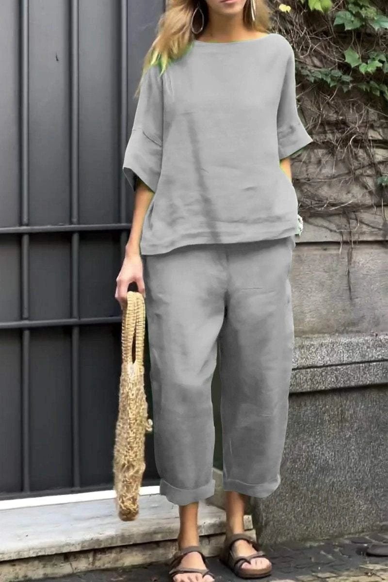 灰色