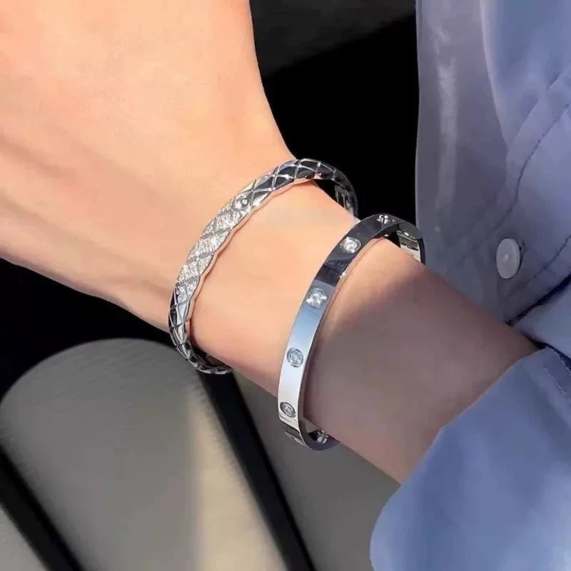 Design Quilted Diamond-Pave Bangle Silver Bracelet Jewelry - 32