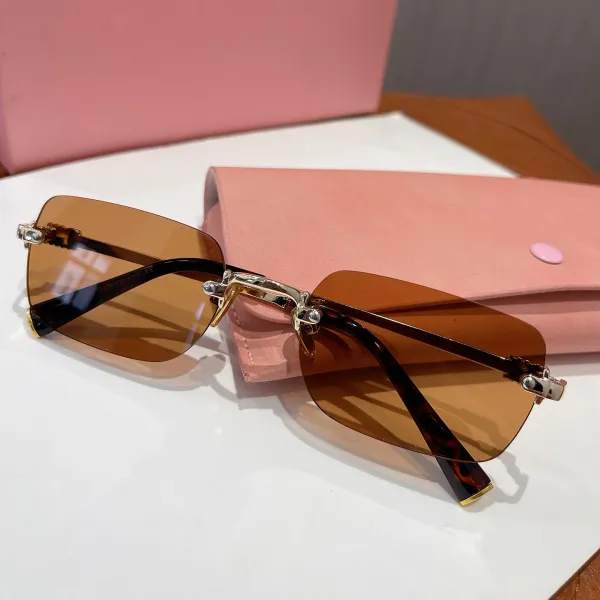 Design Rimless Sunglasses with Gold Hardware and Gradient Lenses - 10