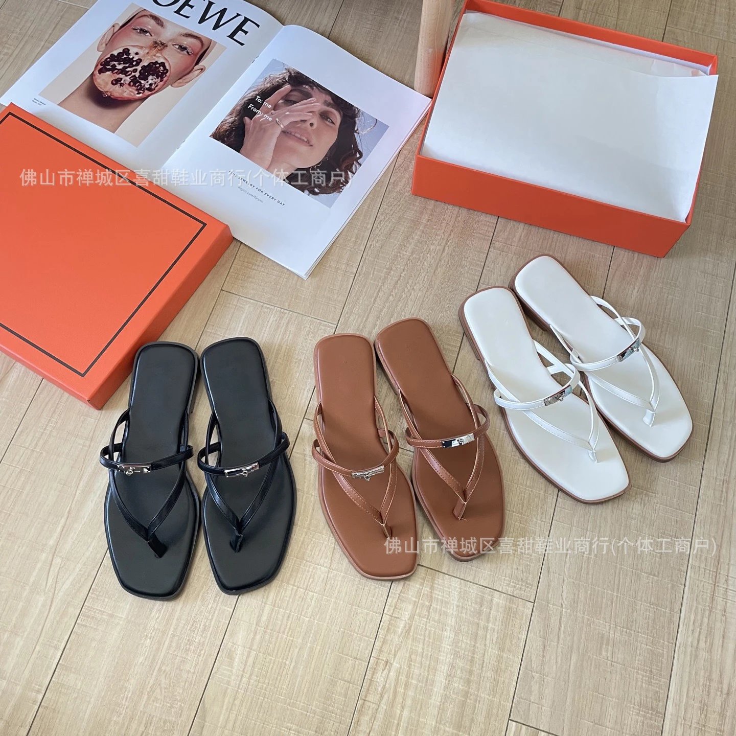 Design Minimalist Silver-Trimmed Black Flat Slippers - 3