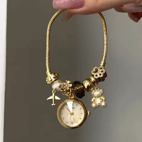 Design GEDI Oval Dial Silver Watch with Fish Charm Bracelet Watches - 27