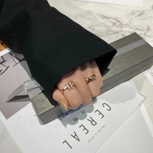 Design Silver Letter 'H' Ring Accessories Jewelry - 24