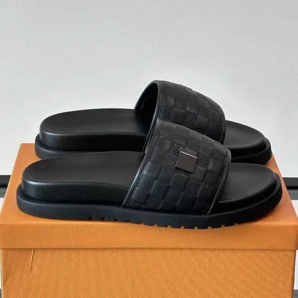 Bottega Veneta Cassette Slide Black Woven Leather Slippers - 1