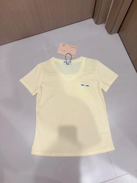 Miu Miu Pocket Detail V-Neck Gray T-Shirt - 14