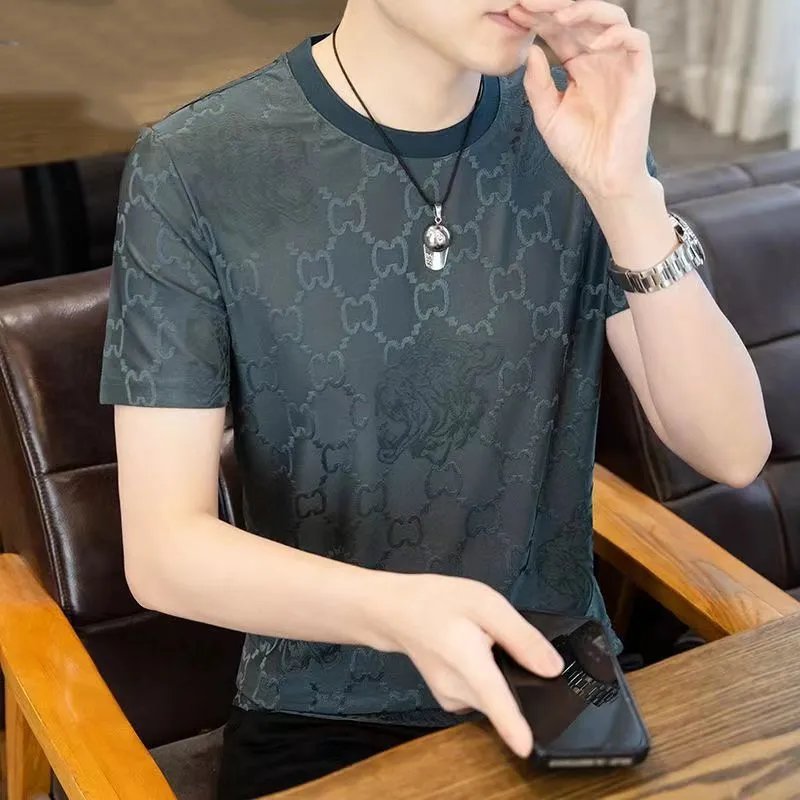绿色