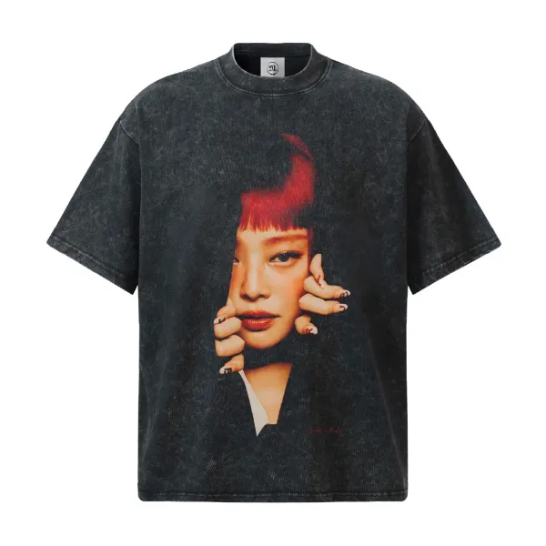 Design 2ML x Jennie Kim Graphic Print Acid Wash T-Shirt T-Shirts - 1