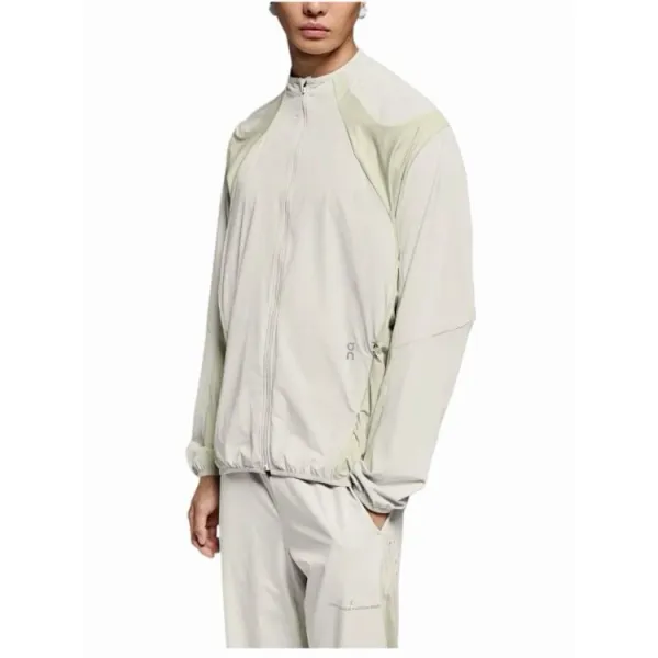On Running Windbreaker Light Beige Windbreaker Outerwear.windbreaker - 5