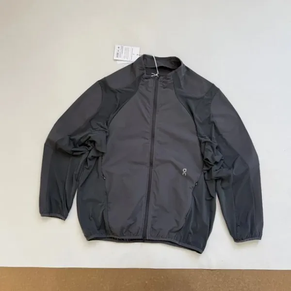 On Running Windbreaker Light Beige Windbreaker Outerwear.windbreaker - 24