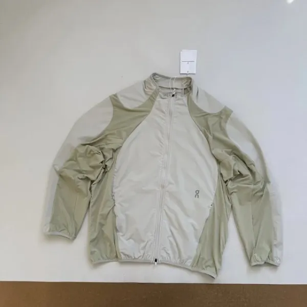 On Running Windbreaker Light Beige Windbreaker Outerwear.windbreaker - 28
