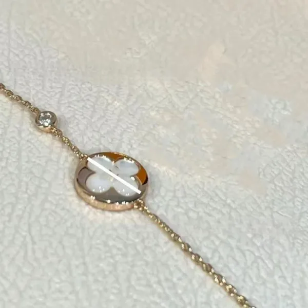 Louis Vuitton Monogram Flower Motif Bracelet Gold White Mother-of-Pearl Bracelet Jewelry - 1