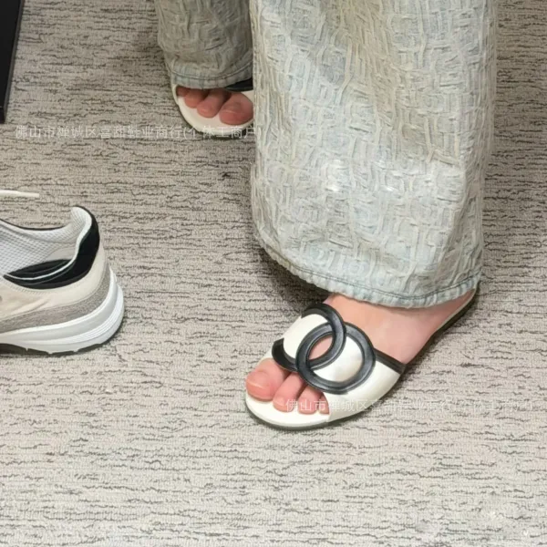 Design Chanel CC Logo Slide Sandals White Slippers - 3