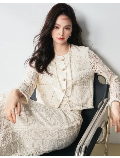 Design Lace Cropped Cardigan Beige Outerwear - 17